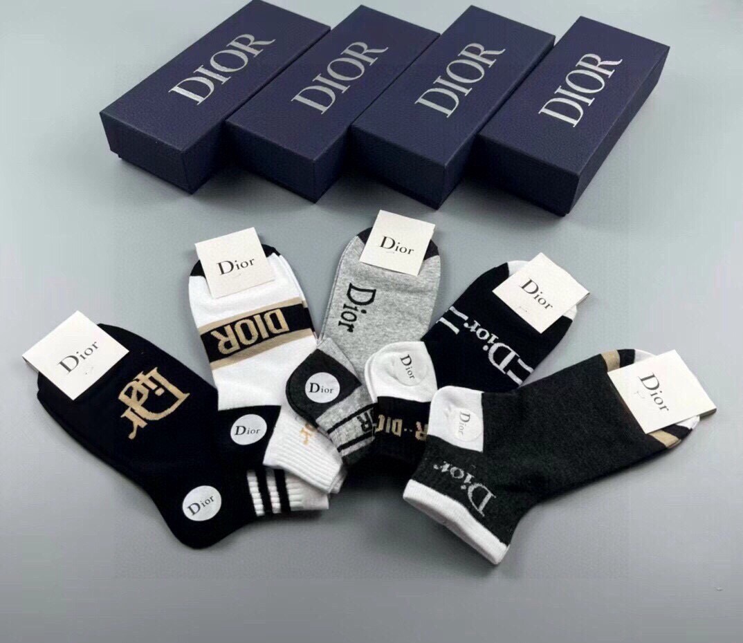🆕Dior · 迪奥❗️D家新品男款袜子❗️【一盒五双】提花品牌logo，简单大气，实物超漂亮，经超火爆
