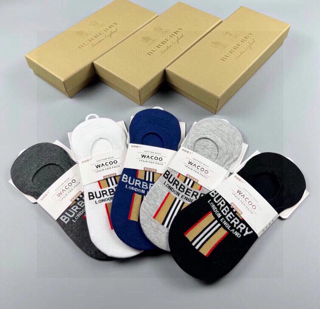 🆕Burberry · 巴宝莉❗️B家新品男款隐形袜子❗️【一盒五双】纯棉材质织造，超柔软舒适，提花经典