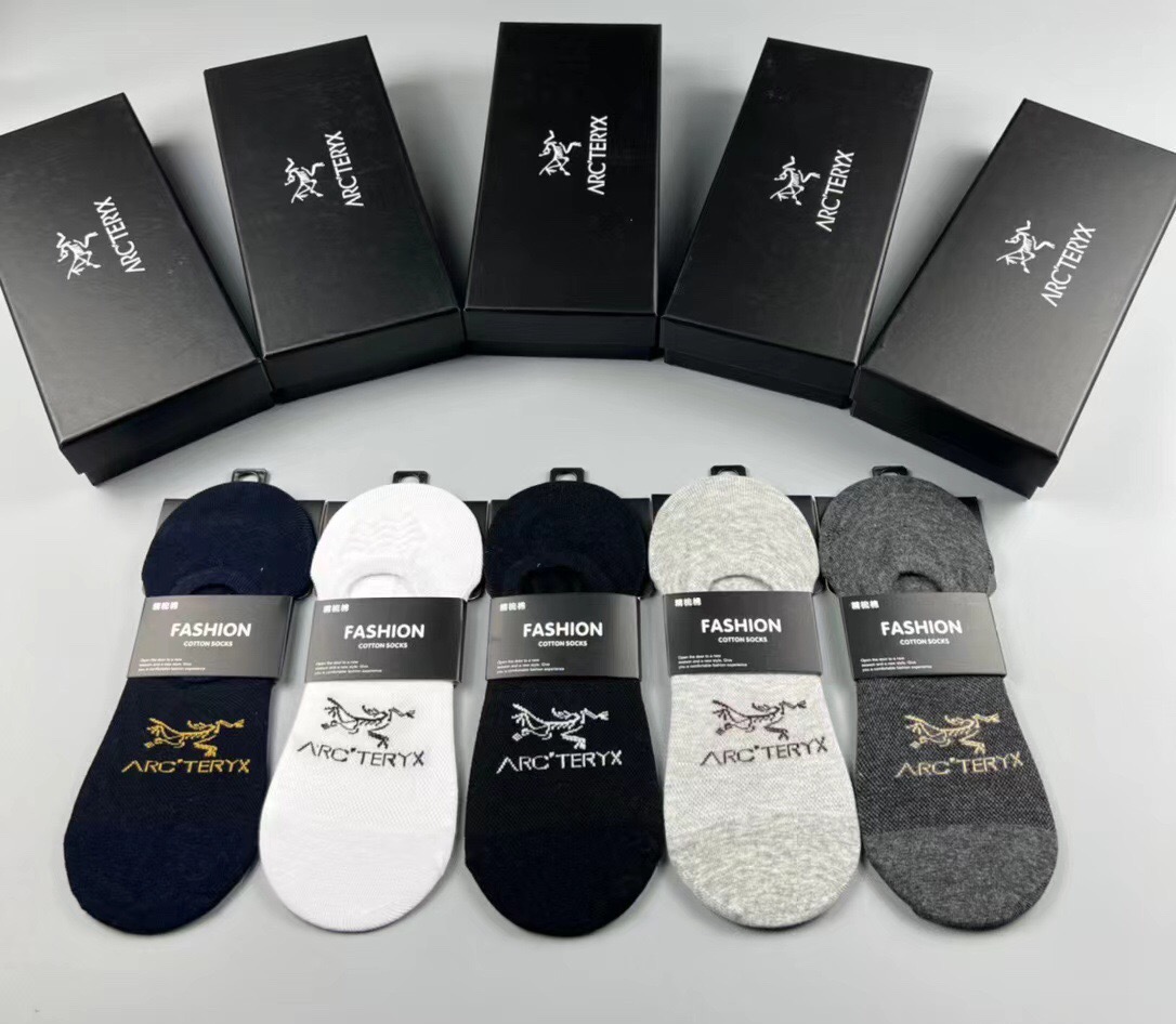NO:813174,[Archa'teryx] New Men's Invisible Socks Made of Pure Cotton, Jacquard Classic Arc'teryx Logo, Breathable, Sweat-Absorbent, Soft and Comfortable, Very Nice on the Feet, Business Trend, First Choice as a Gift for Leaders and Elders [Five Pairs in a Box] Socks, stockings, socks arc'teryx, socks19860909【始祖鸟】新品男款隐形袜子纯棉材质织造,提花经典始祖鸟标志,透气吸汗柔软舒适,上脚非常nice商务风潮,送领导送长辈首选【一盒五双】袜子,丝袜,袜子arc'teryx,socks,accessory