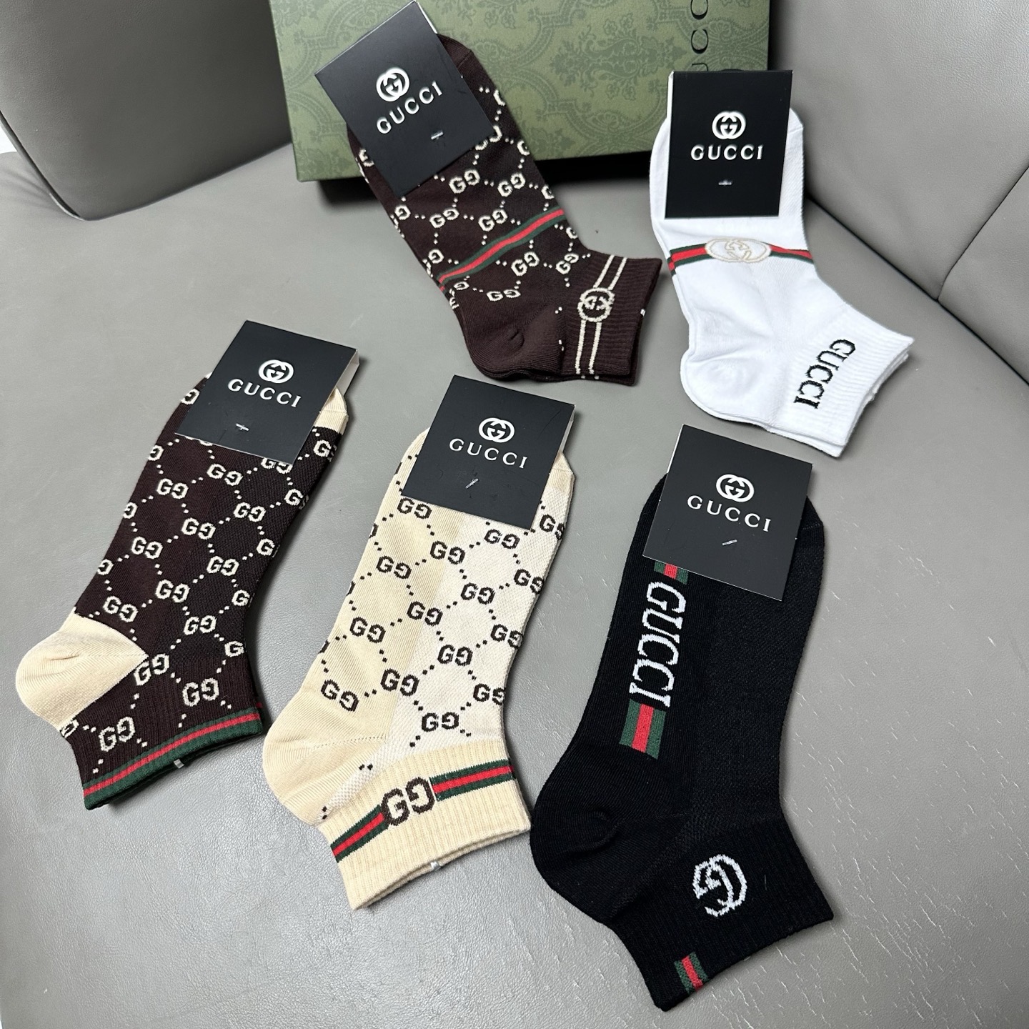 🆕Gucci · 古奇❗️G家新品袜子❗️【一盒五双】提花经典标志，超级nice，实物超漂亮，超火爆小单