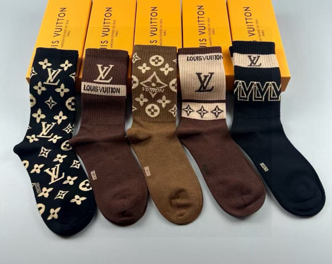 🆕Louis Vuitton · 路易威登❗️驴家新品高筒袜子❗️【一盒五双】纯棉材质，提花经典标志，柔