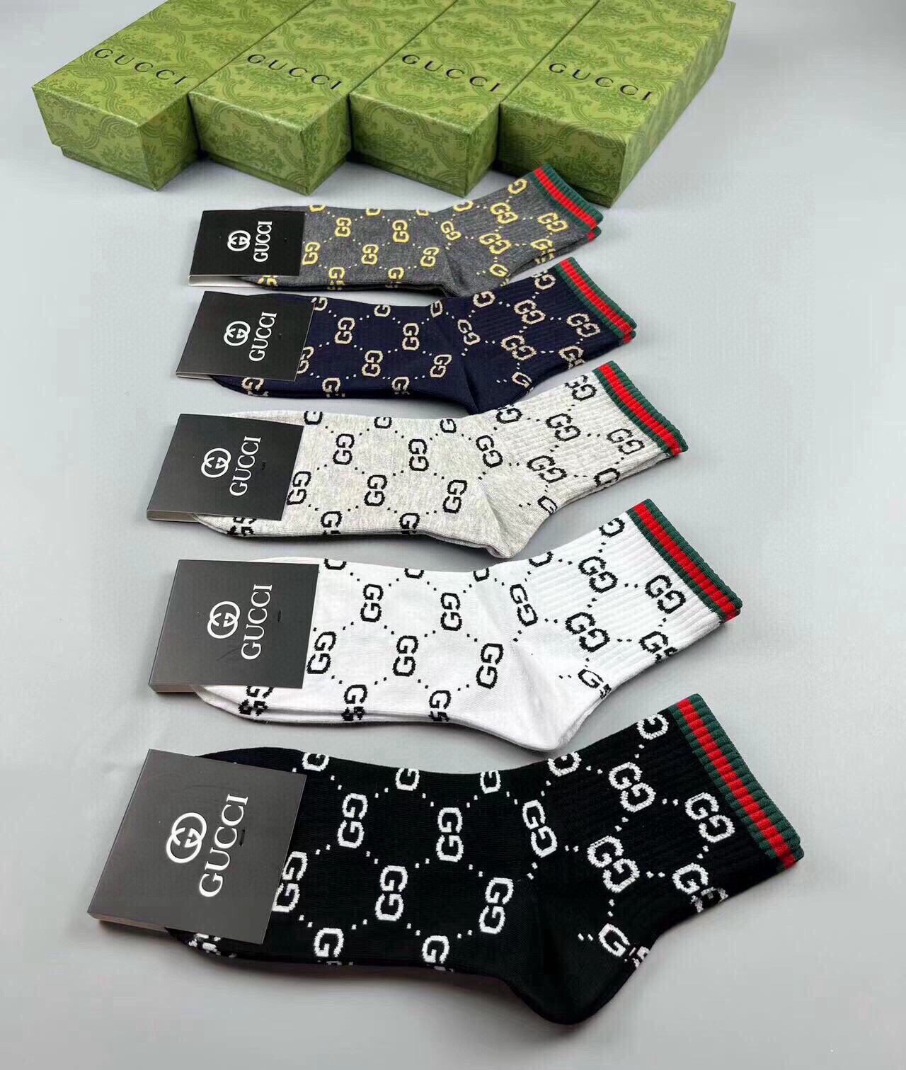 🆕Gucci · 古奇❗️大G家男款袜子❗️【一盒五双】红绿条搭配品牌全称logo，特显高大上，纯棉材质