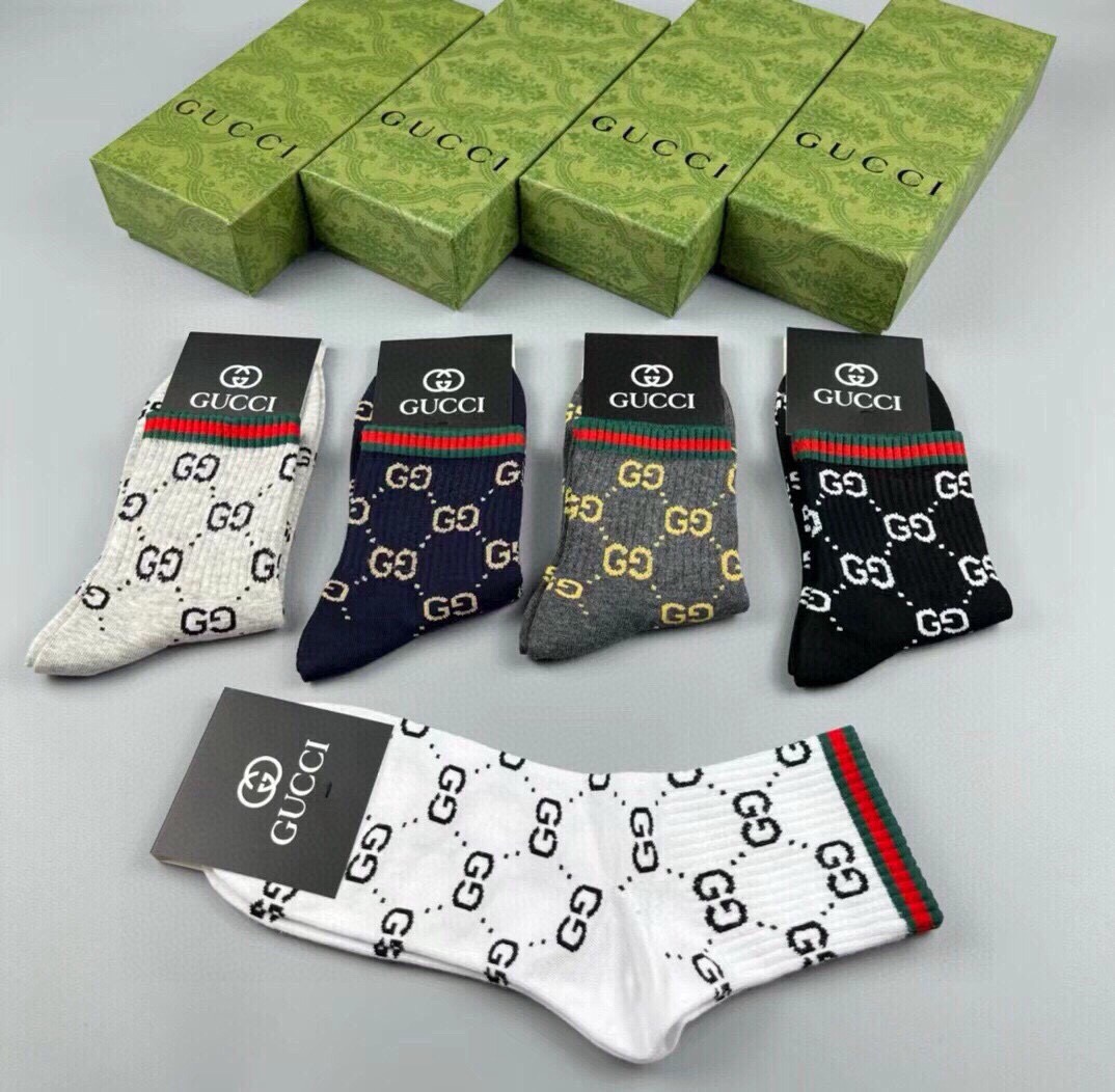 🆕Gucci · 古奇❗️大G家男款袜子❗️【一盒五双】红绿条搭配品牌全称logo，特显高大上，纯棉材质