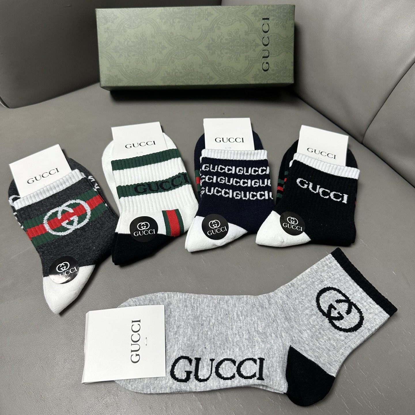 🆕Gucci · 古奇❗️G家新品袜子❗️【一盒五双】提花经典双G标志，超级nice，实物超漂亮，超火爆