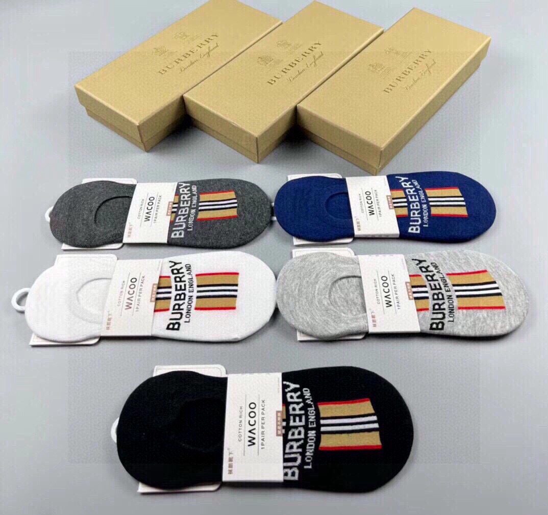 🆕Burberry · 巴宝莉❗️B家新品男款隐形袜子❗️【一盒五双】纯棉材质织造，超柔软舒适，提花经典