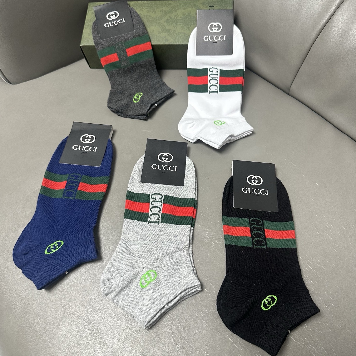 🆕Gucci · 古奇❗️G家新品男款袜子❗️【一盒五双】提花经典标志，超级nice，实物超漂亮，超火爆