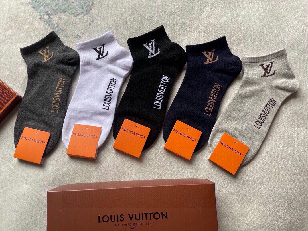 🆕LOUIS VUITTON · 路易威登❗️大驴家新品男款袜子❗️【一盒五双】纯棉材质，柔软舒适，提花