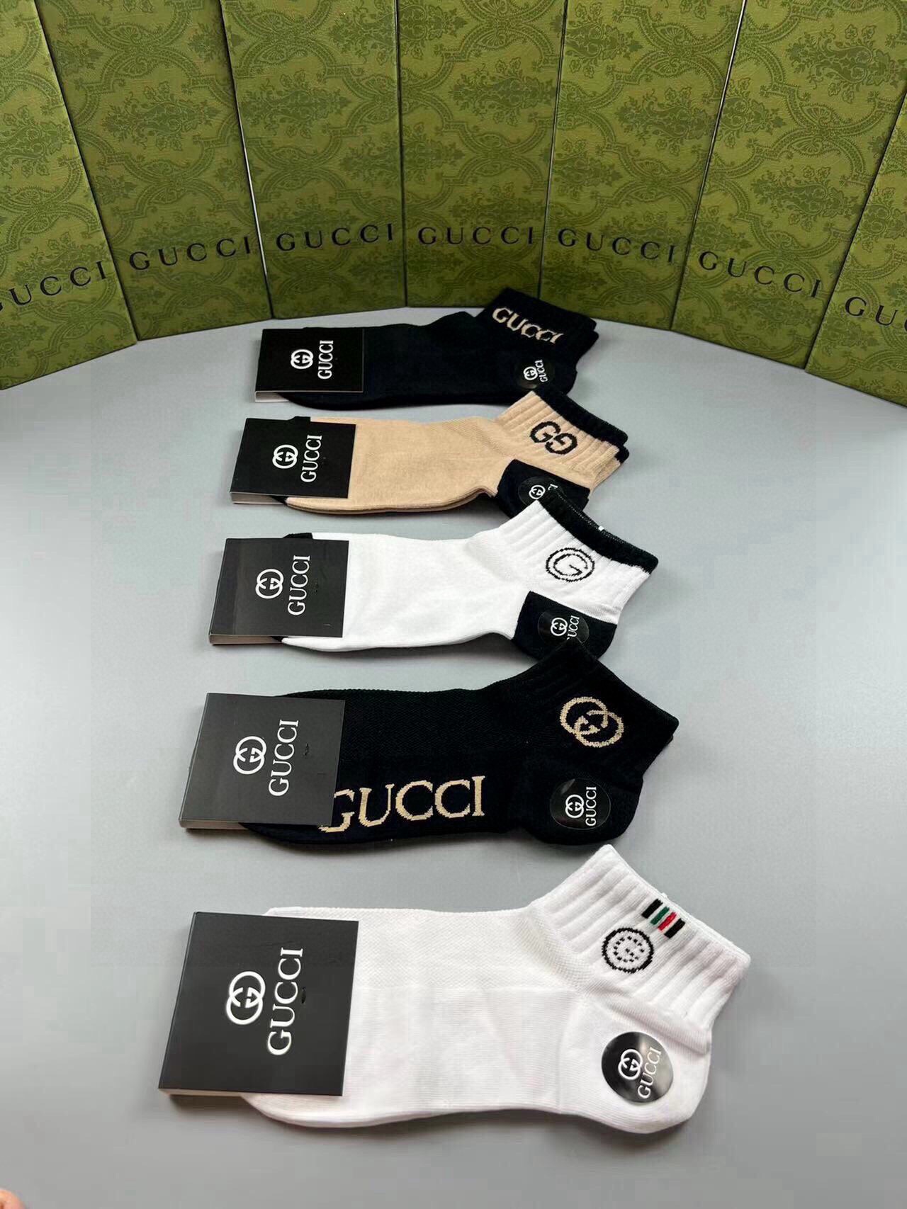 🆕Gucci · 古奇❗️G家新品短袜❗️【一盒五双】提花经典标志，超级nice，实物超漂亮，超火爆小单