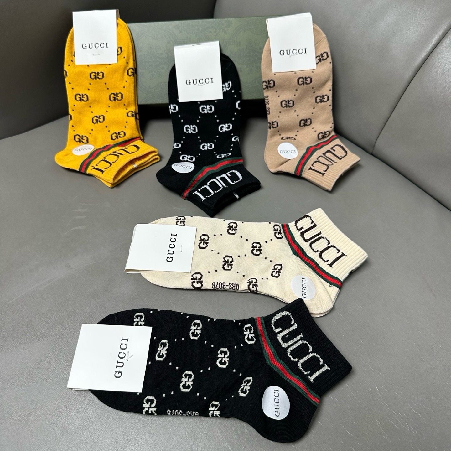🆕Gucci · 古奇❗️G家新品船袜❗️【一盒五双】提花经典标志，超级nice，实物超漂亮，超火爆小单