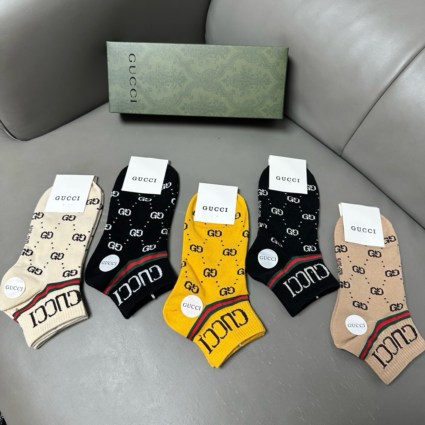 🆕Gucci · 古奇❗️G家新品船袜❗️【一盒五双】提花经典标志，超级nice，实物超漂亮，超火爆小单
