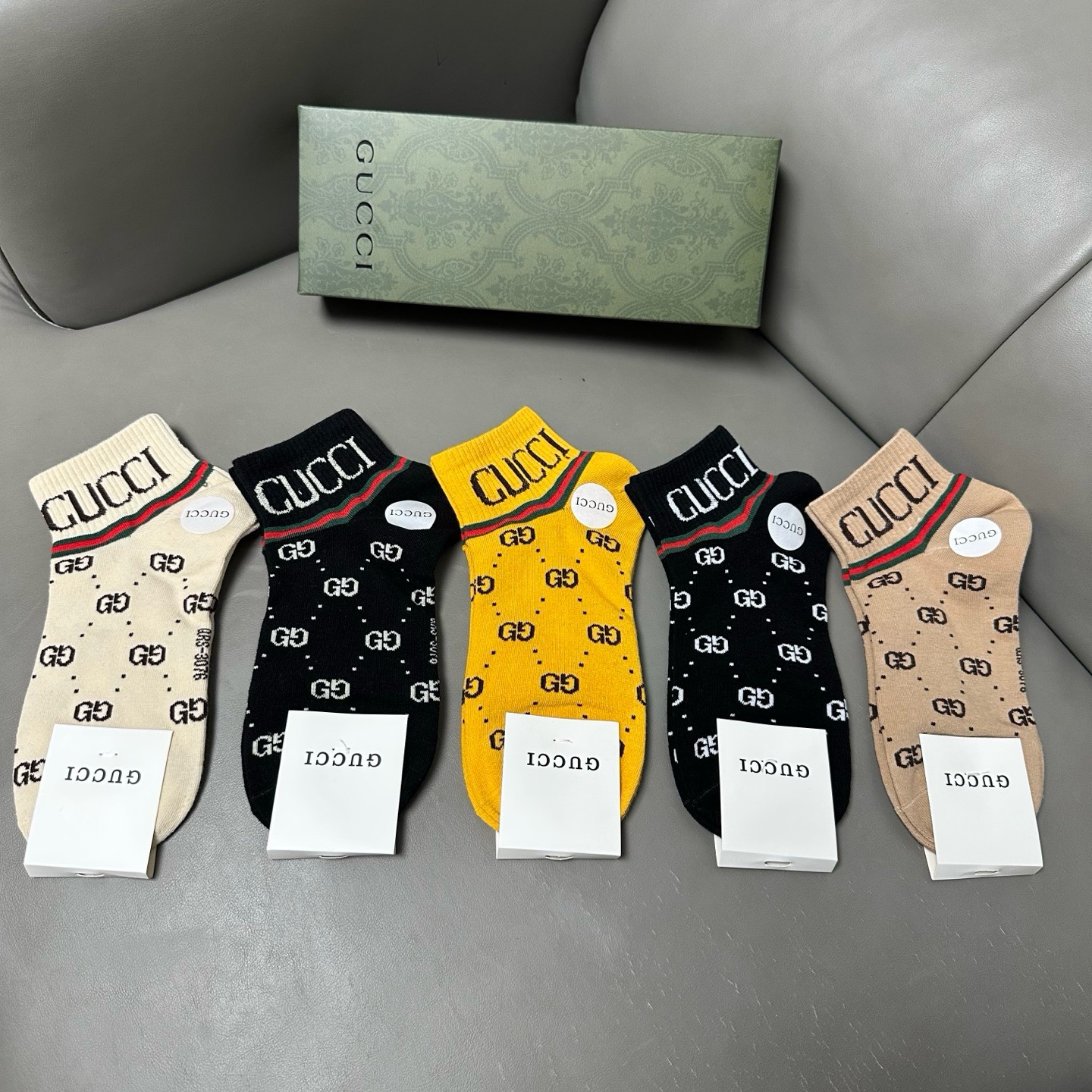 🆕Gucci · 古奇❗️G家新品船袜❗️【一盒五双】提花经典标志，超级nice，实物超漂亮，超火爆小单