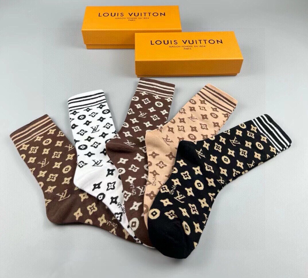 🆕Louis Vuitton · 路易威登❗️驴家新品高筒袜子❗️【一盒五双】纯棉材质，提花经典标志，柔