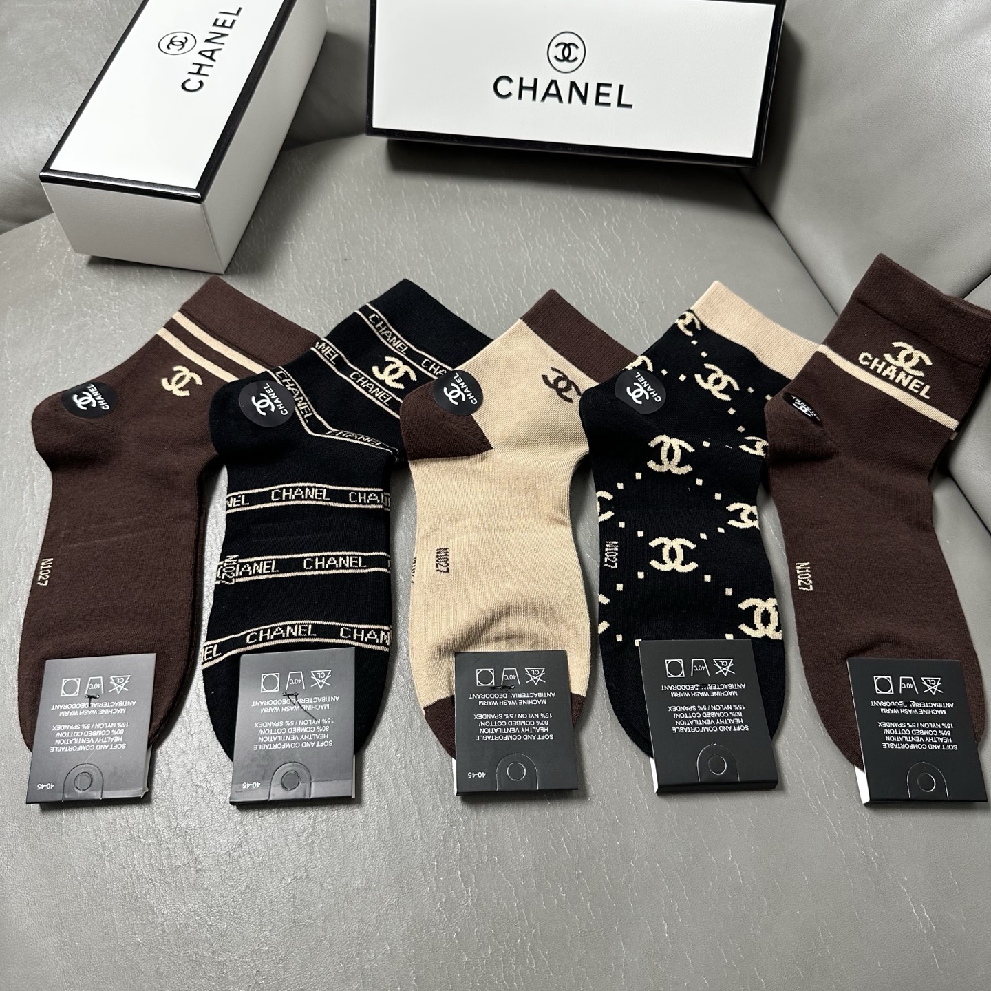 🆕Chanel · 香奈儿❗️CH家新品男款中筒袜子❗️【一盒五双】纯棉材质，柔软舒适透气，提花经典标志