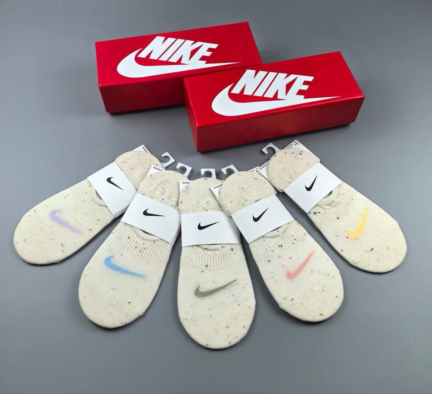 🆕Nike · 耐克❗️☑️新品女款隐形袜子❗️【一盒五双】提花经典☑️标志，纯棉材质，超舒适超美腻❗️