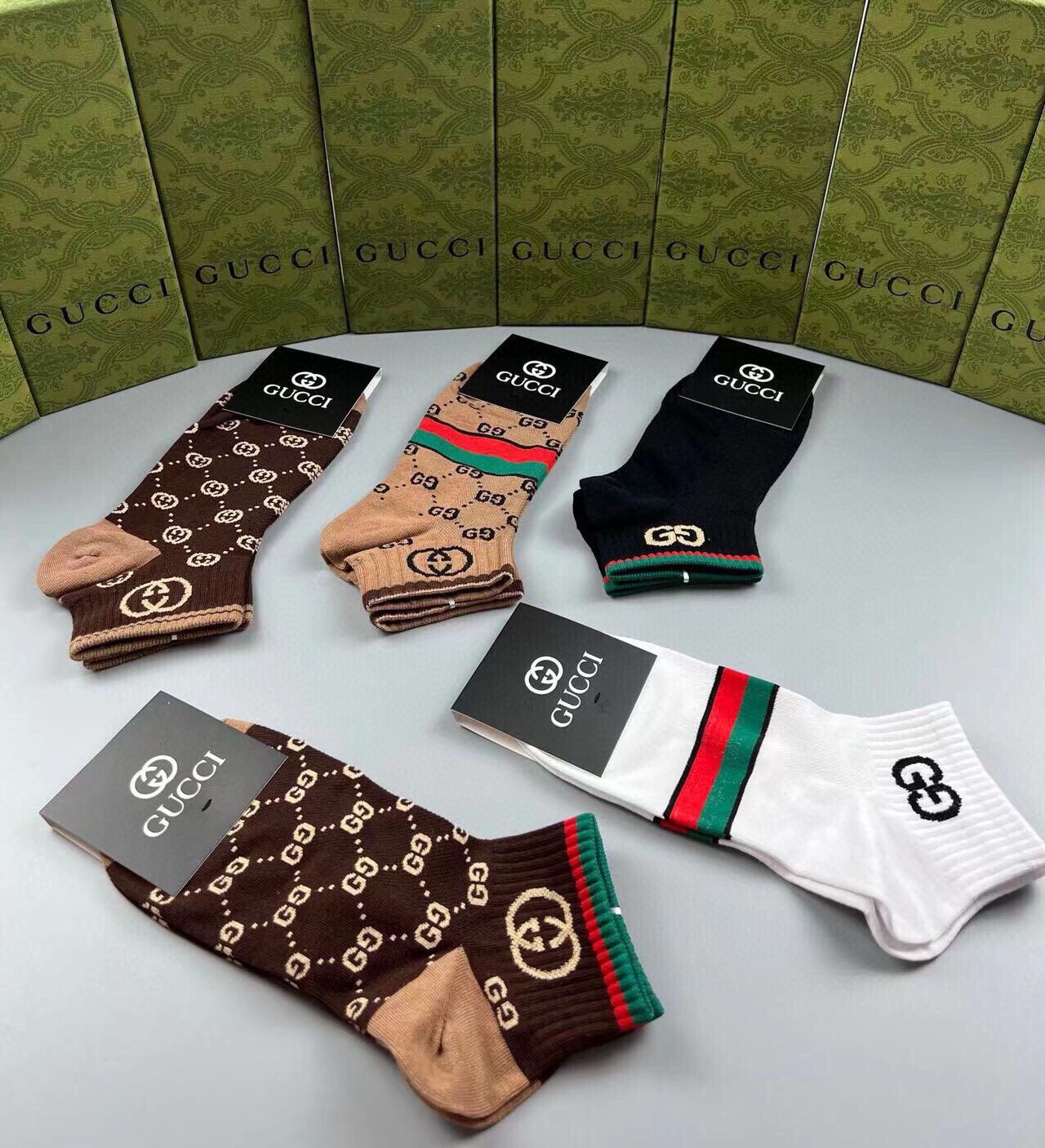 🆕Gucci · 古奇❗️G家新品短袜❗️【一盒五双】提花经典标志，超级nice，实物超漂亮，超火爆小单