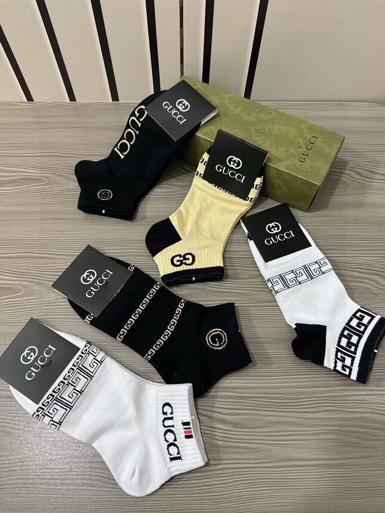 🆕Gucci · 古奇❗️G家新品短袜❗️【一盒五双】提花经典标志，超级nice，实物超漂亮，超火爆小单