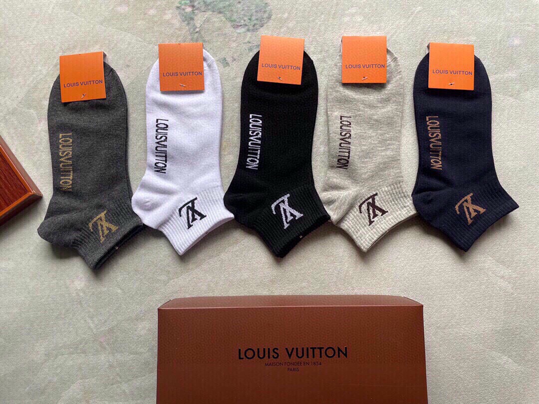 🆕LOUIS VUITTON · 路易威登❗️大驴家新品男款袜子❗️【一盒五双】纯棉材质，柔软舒适，提花