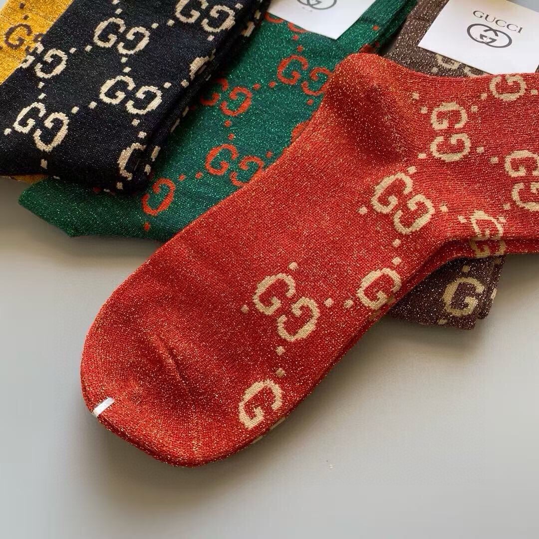 🆕Gucci · 古奇❗️炒鸡火爆的款式❗️【一盒五双】G家专柜一直在售的经典款，纯棉织造，加上闪闪金丝