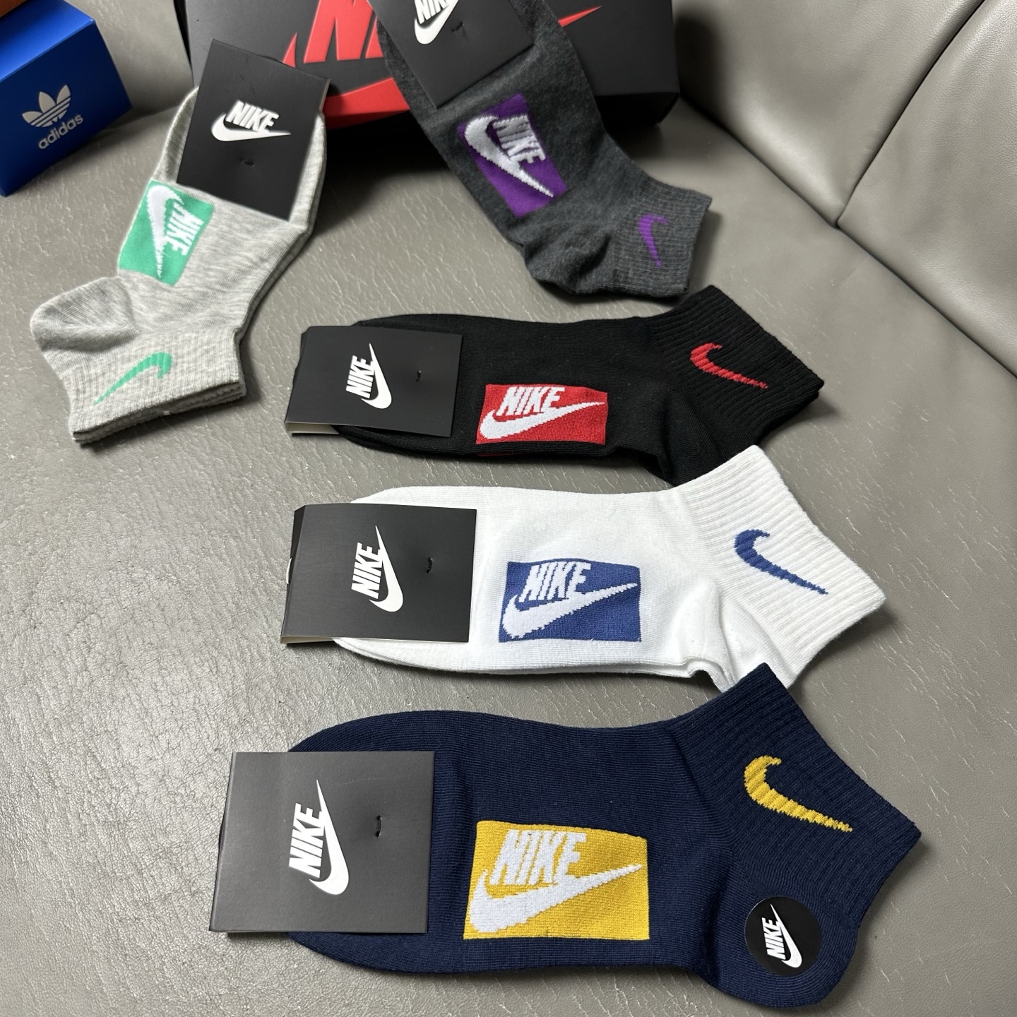 🆕Nike · 耐克❗️永远的经典永远的☑️❗️精梳棉材质，透气吸汗柔软舒适，上脚非常nice❗️商务风