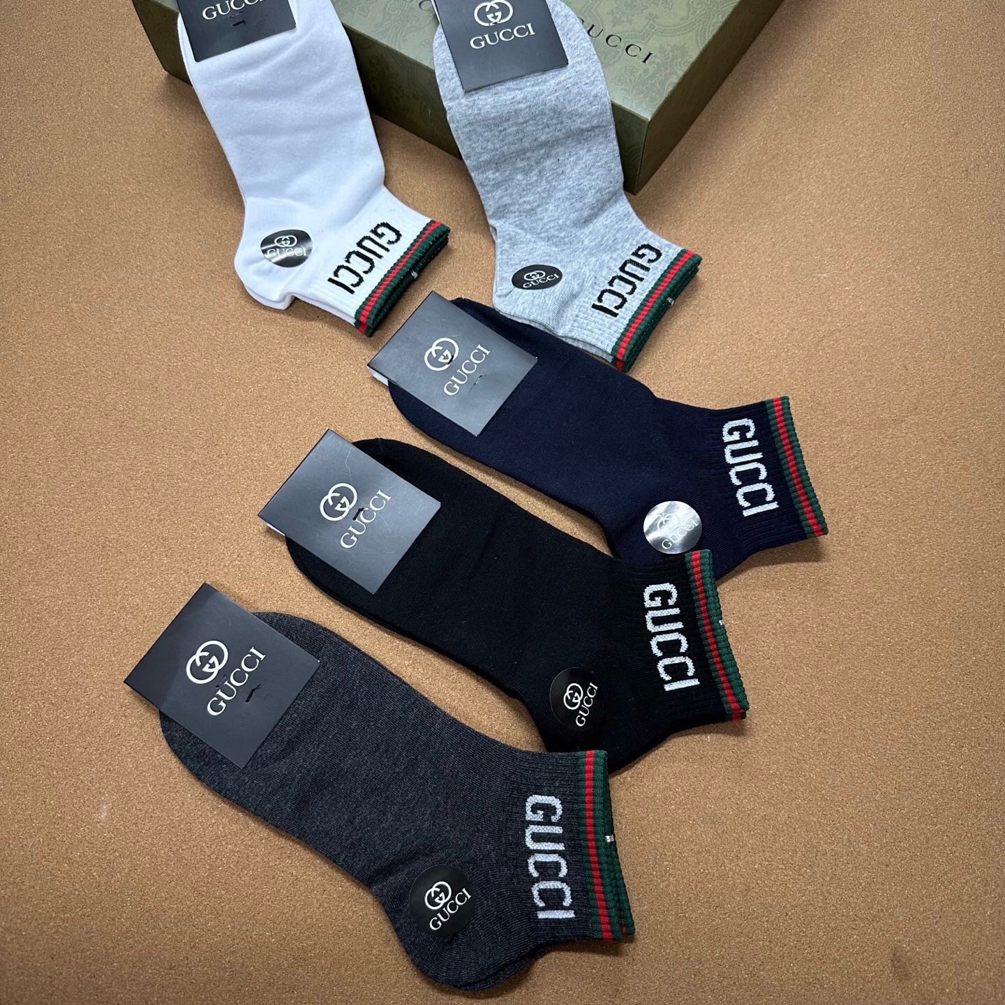 🆕Gucci · 古奇❗️G家新品男款短袜❗️【一盒五双】G家专柜同步短袜，提花经典标志，超级nice，