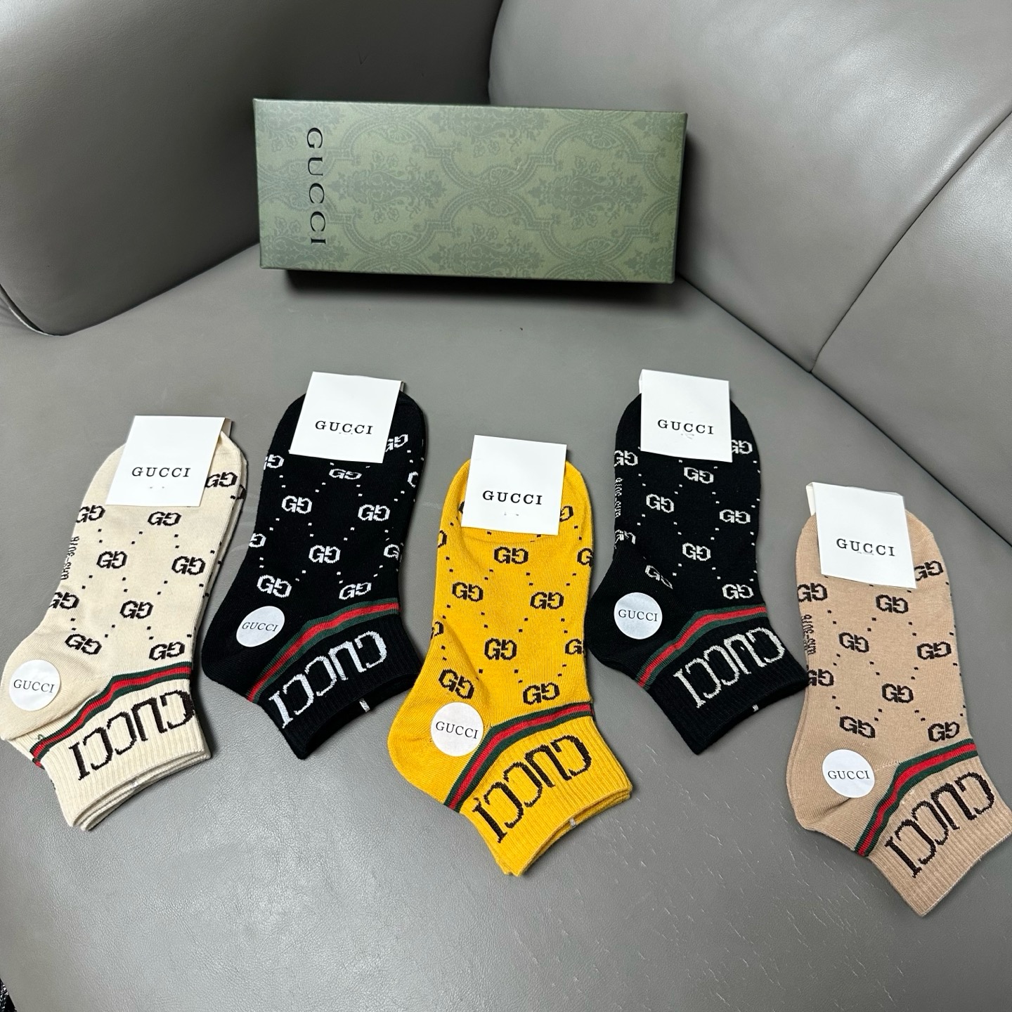 🆕Gucci · 古奇❗️G家新品船袜❗️【一盒五双】提花经典标志，超级nice，实物超漂亮，超火爆小单
