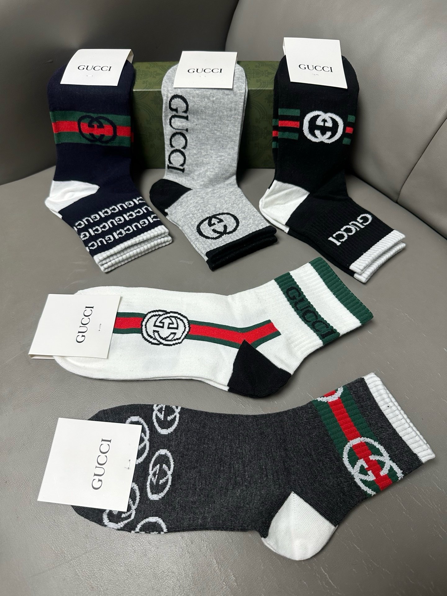 🆕Gucci · 古奇❗️G家新品袜子❗️【一盒五双】提花经典双G标志，超级nice，实物超漂亮，超火爆