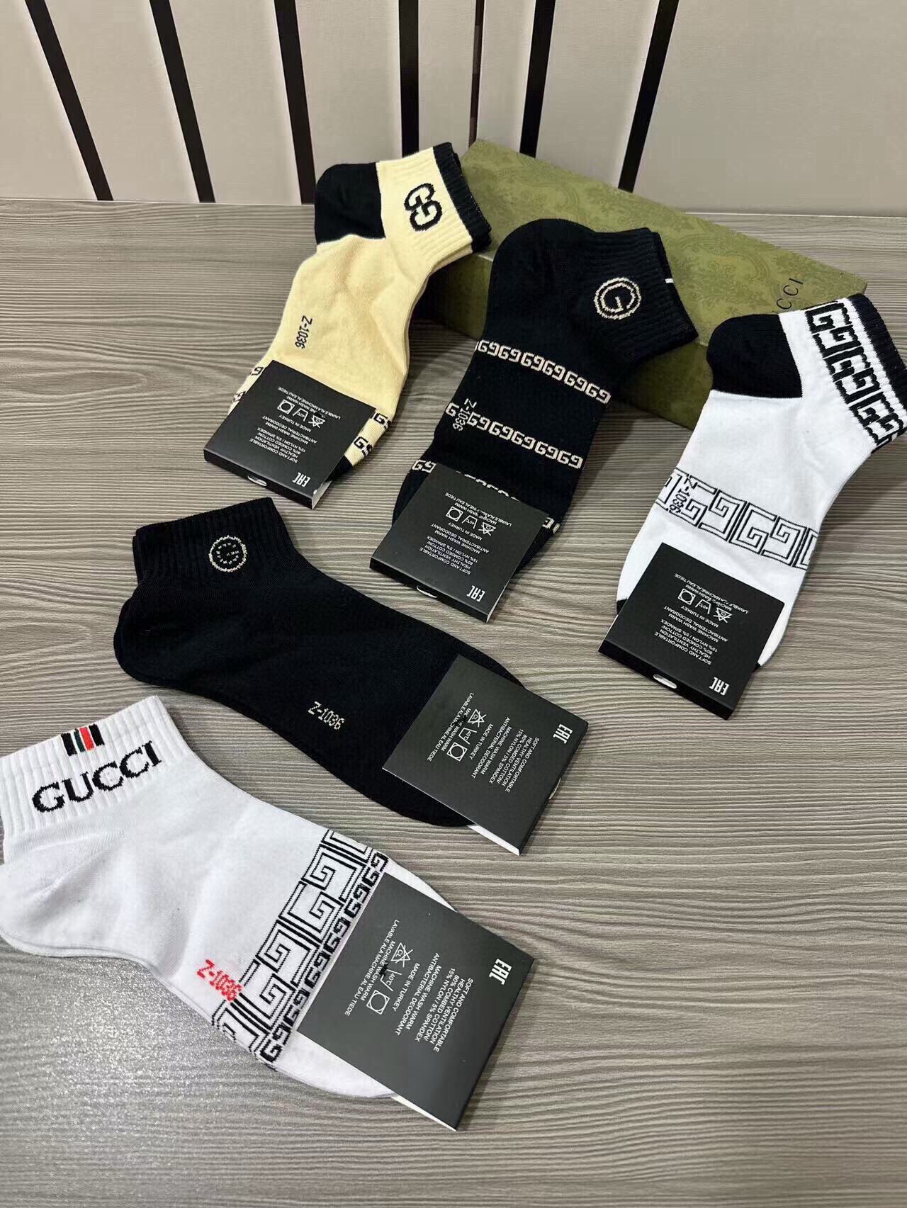 🆕Gucci · 古奇❗️G家新品短袜❗️【一盒五双】提花经典标志，超级nice，实物超漂亮，超火爆小单