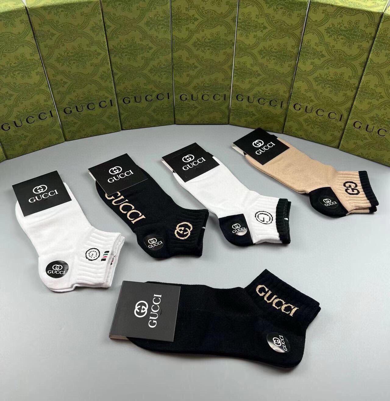 🆕Gucci · 古奇❗️G家新品短袜❗️【一盒五双】提花经典标志，超级nice，实物超漂亮，超火爆小单