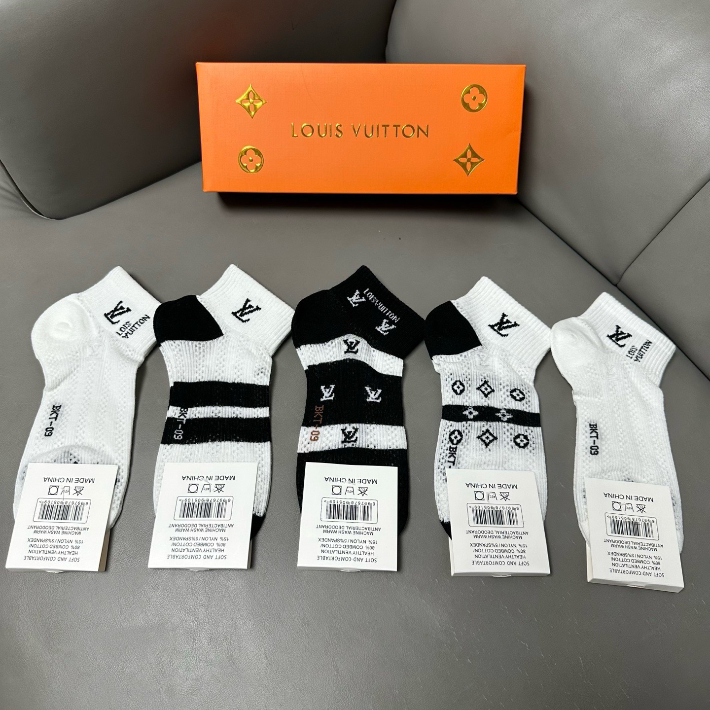 🆕Louis Vuitton · 路易威登❗️驴家新品女款袜子❗️【一盒五双】提花驴家经典logo，纯棉