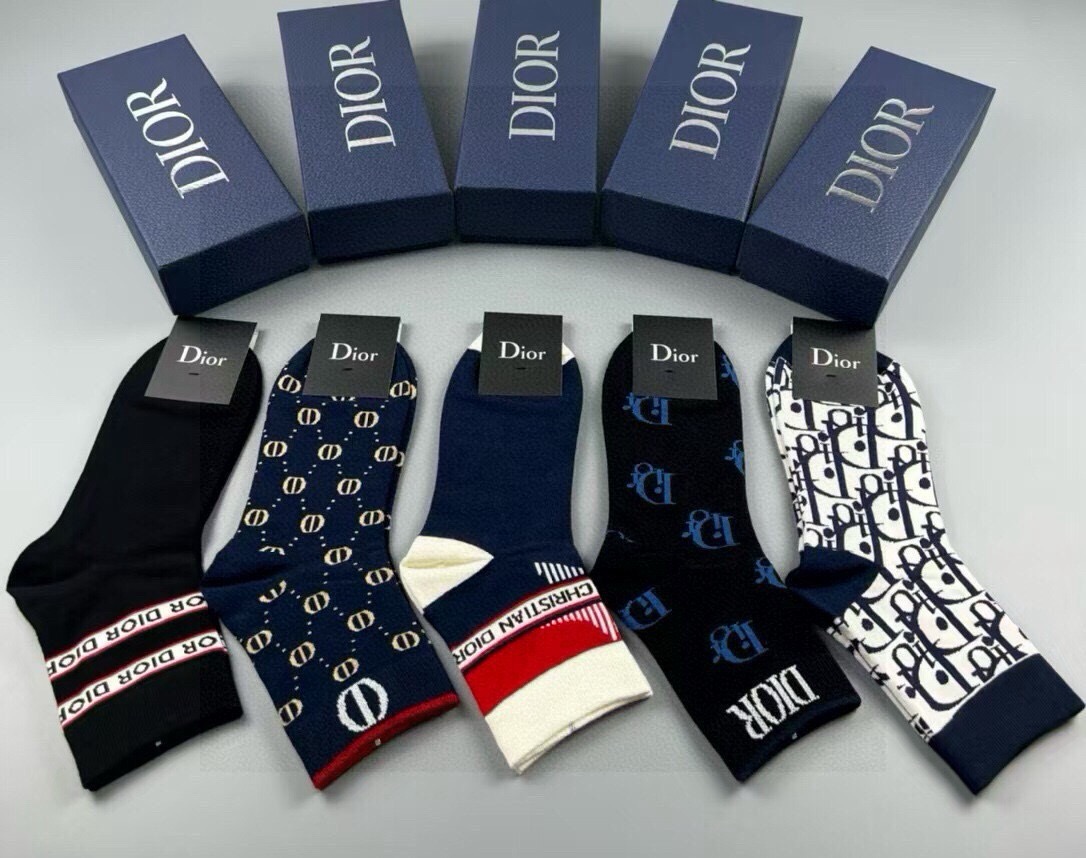 🆕Dior · 迪奥❗️D家新品男款袜子❗️【一盒五双】提花品牌logo，简单大气，实物超漂亮，经超火爆