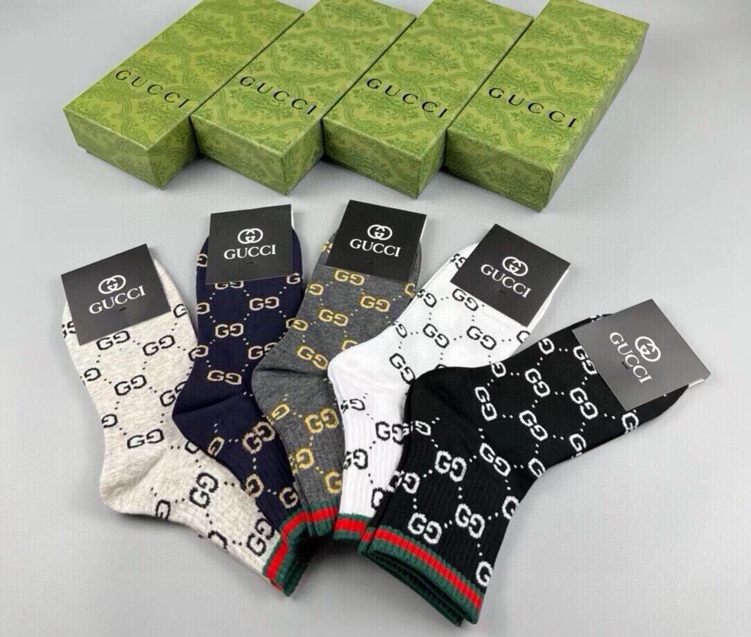 🆕Gucci · 古奇❗️大G家男款袜子❗️【一盒五双】红绿条搭配品牌全称logo，特显高大上，纯棉材质