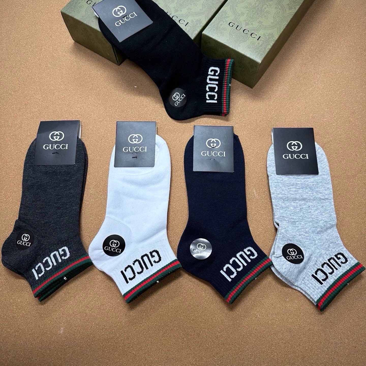🆕Gucci · 古奇❗️G家新品男款短袜❗️【一盒五双】G家专柜同步短袜，提花经典标志，超级nice，