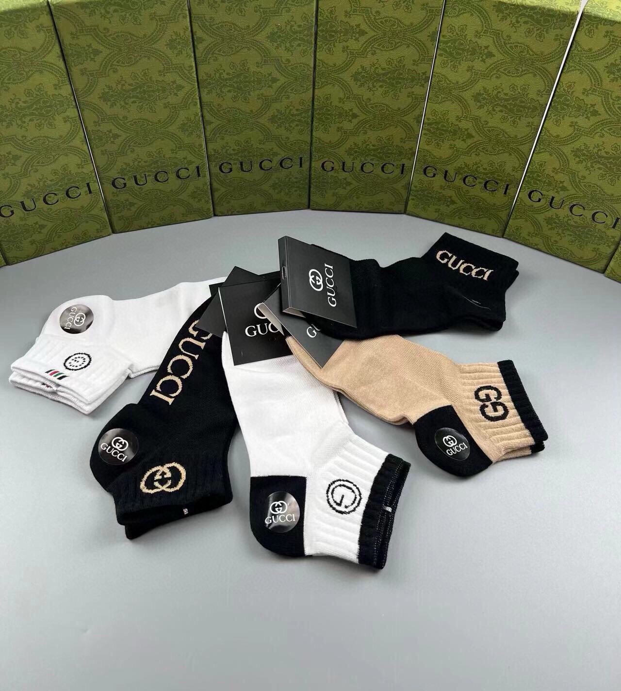 🆕Gucci · 古奇❗️G家新品短袜❗️【一盒五双】提花经典标志，超级nice，实物超漂亮，超火爆小单