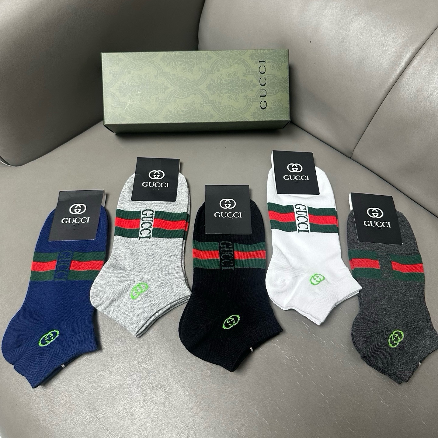 🆕Gucci · 古奇❗️G家新品男款袜子❗️【一盒五双】提花经典标志，超级nice，实物超漂亮，超火爆
