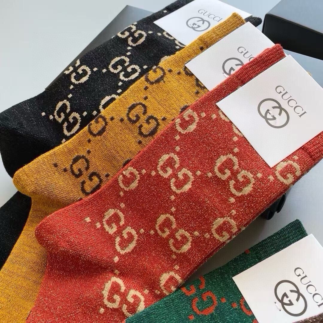 🆕Gucci · 古奇❗️炒鸡火爆的款式❗️【一盒五双】G家专柜一直在售的经典款，纯棉织造，加上闪闪金丝