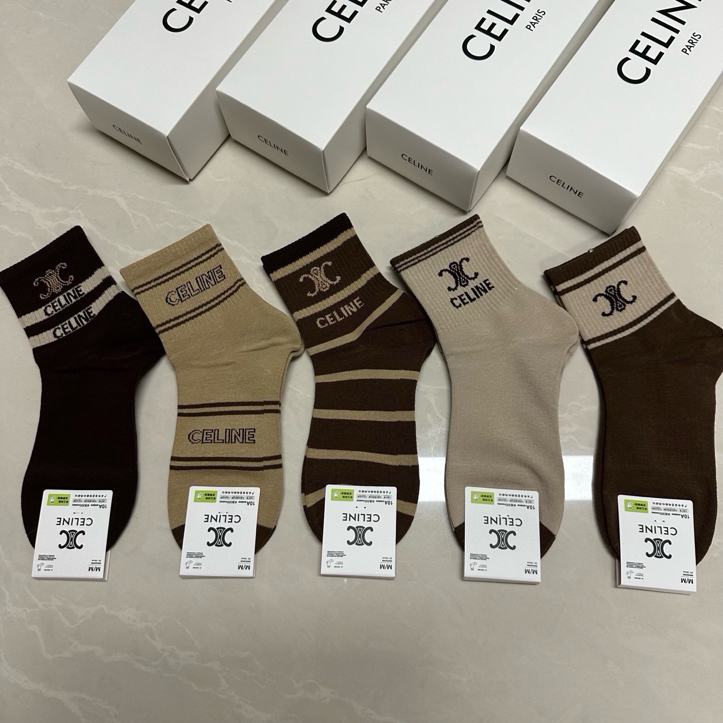 🆕CELINE · 赛琳❗️新品女款中筒袜，【一盒五双】提花经典标志，纯棉材质制造，透气舒适，超级nic