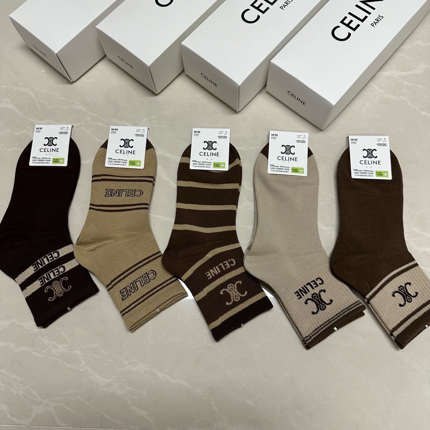 🆕CELINE · 赛琳❗️新品女款中筒袜，【一盒五双】提花经典标志，纯棉材质制造，透气舒适，超级nic