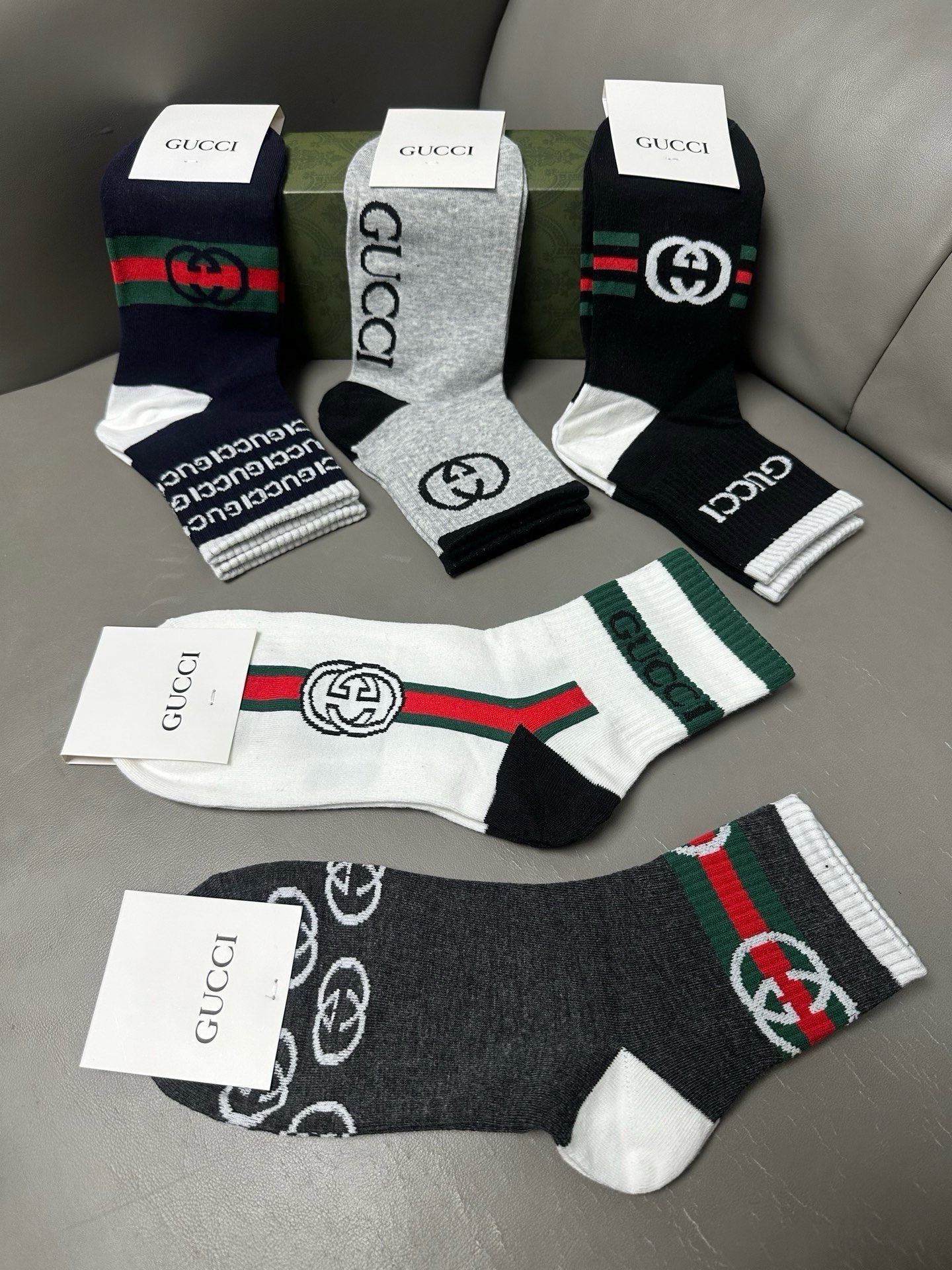 🆕Gucci · 古奇❗️G家新品袜子❗️【一盒五双】提花经典双G标志，超级nice，实物超漂亮，超火爆