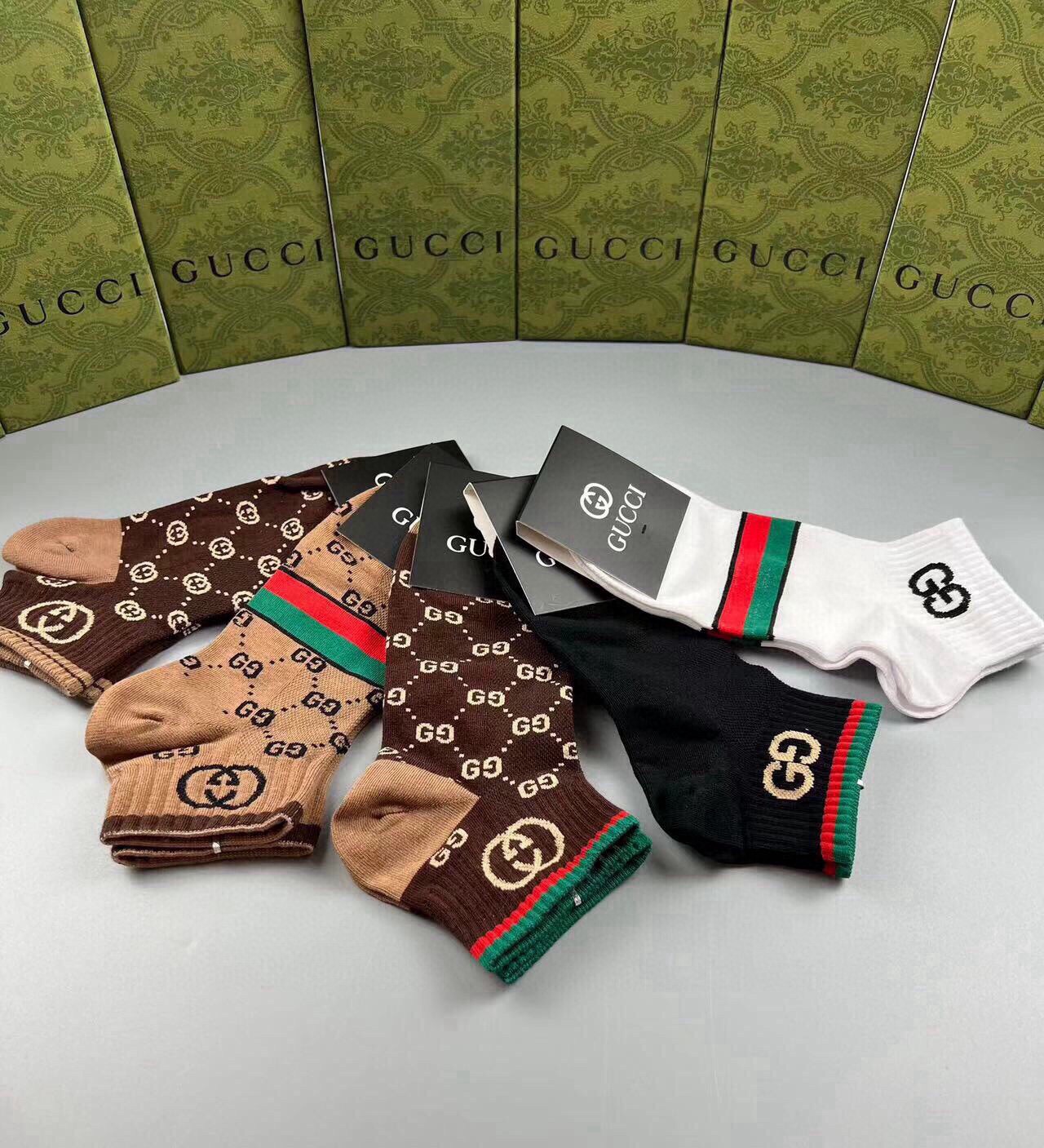 🆕Gucci · 古奇❗️G家新品短袜❗️【一盒五双】提花经典标志，超级nice，实物超漂亮，超火爆小单