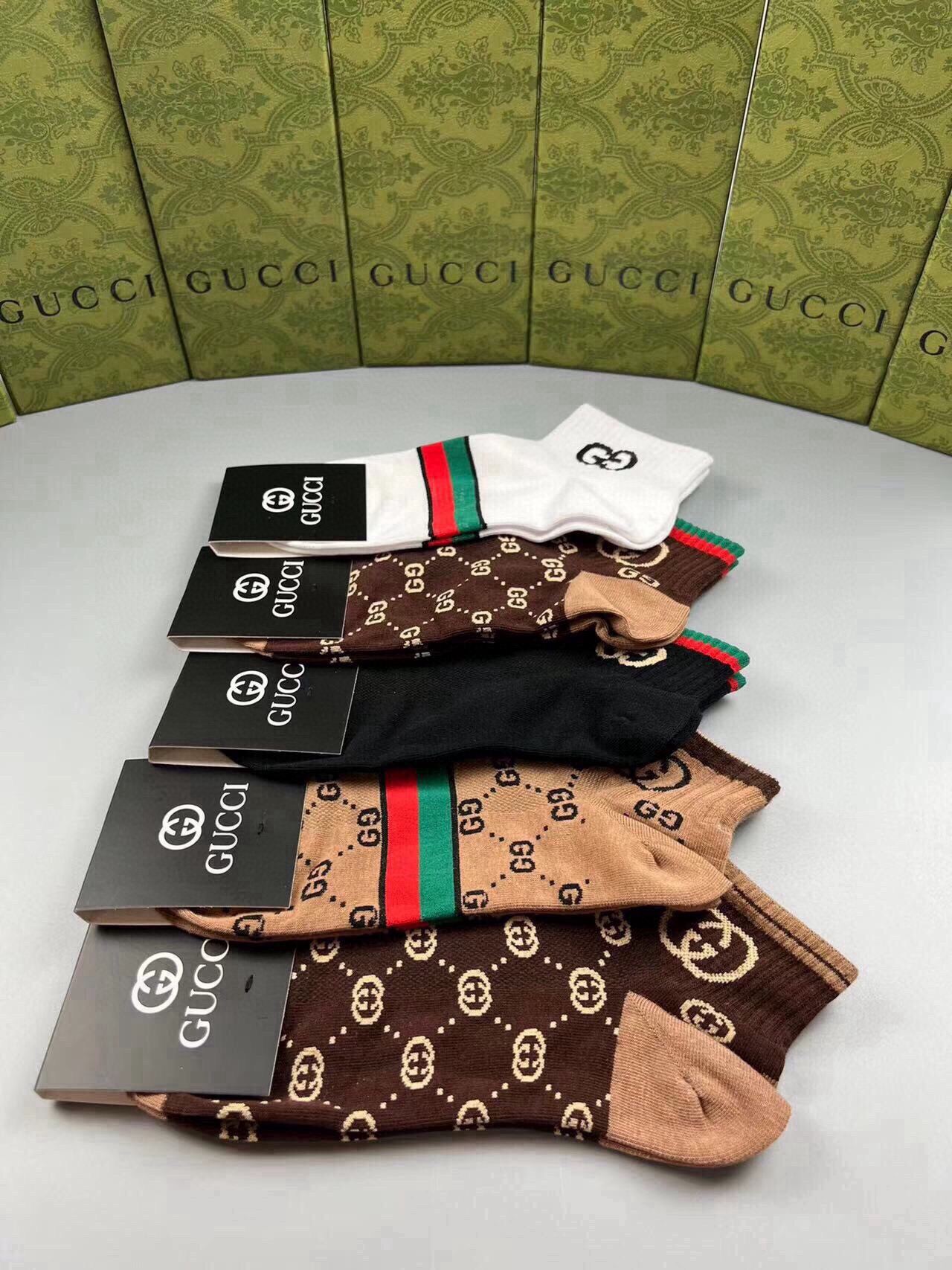 🆕Gucci · 古奇❗️G家新品短袜❗️【一盒五双】提花经典标志，超级nice，实物超漂亮，超火爆小单