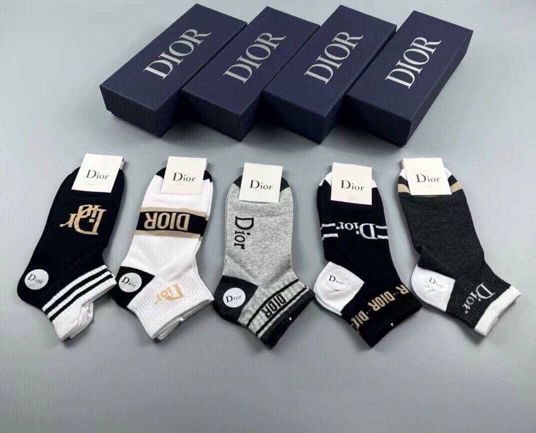 🆕Dior · 迪奥❗️D家新品男款袜子❗️【一盒五双】提花品牌logo，简单大气，实物超漂亮，经超火爆