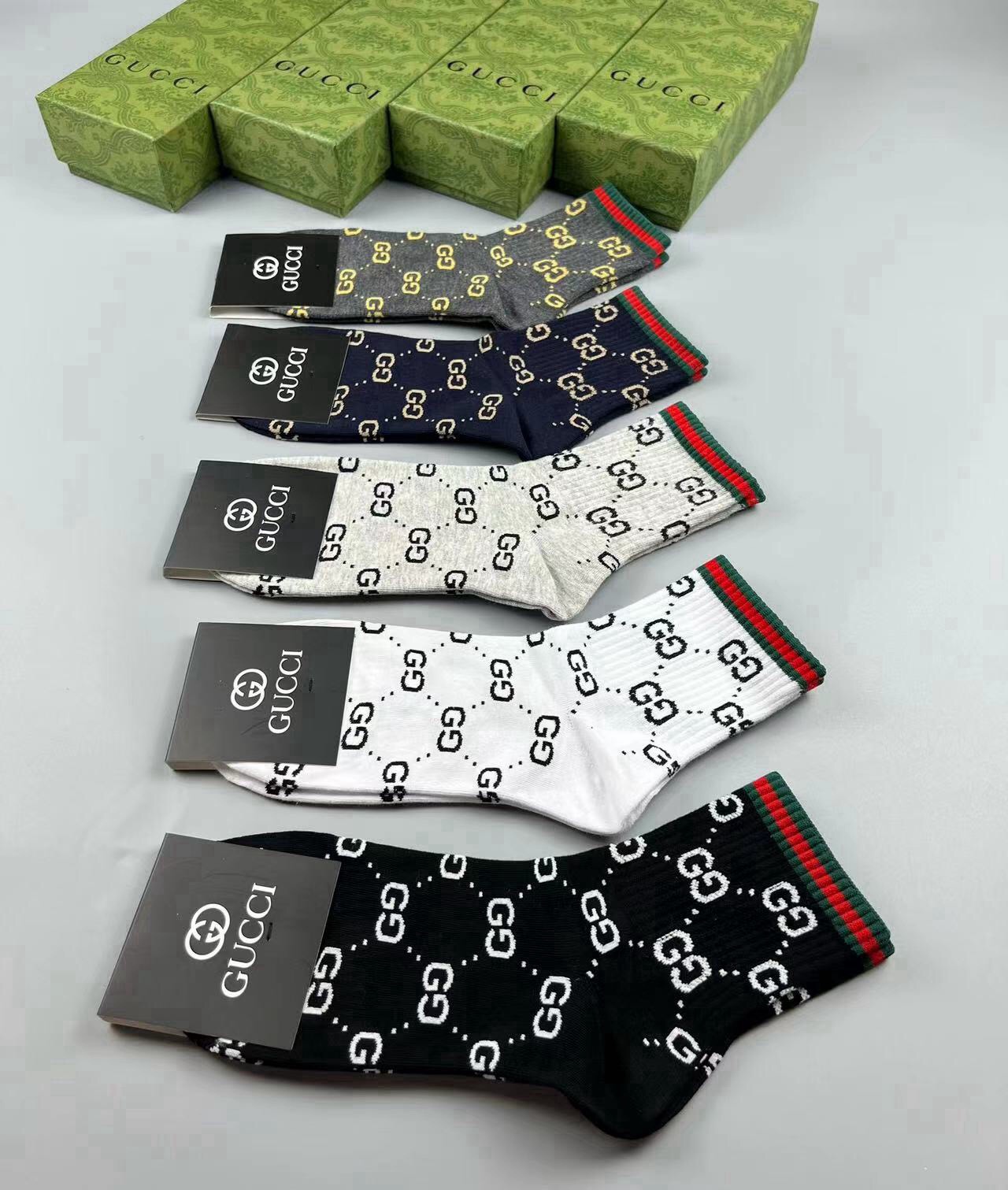 🆕Gucci · 古奇❗️大G家男款袜子❗️【一盒五双】红绿条搭配品牌全称logo，特显高大上，纯棉材质，透气舒适，运动