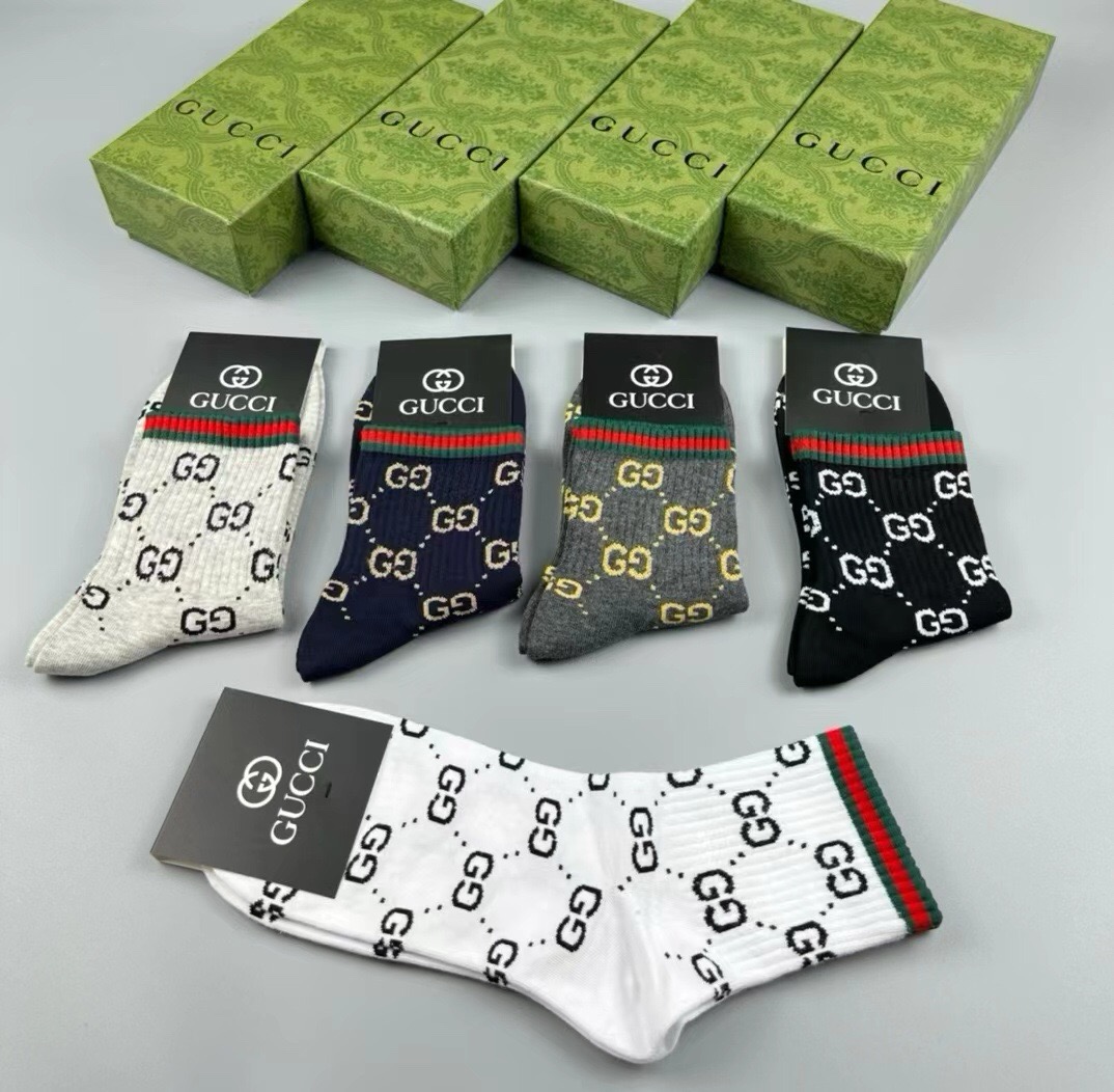 🆕Gucci · 古奇❗️大G家男款袜子❗️【一盒五双】红绿条搭配品牌全称logo，特显高大上，纯棉材质，透气舒适，运动