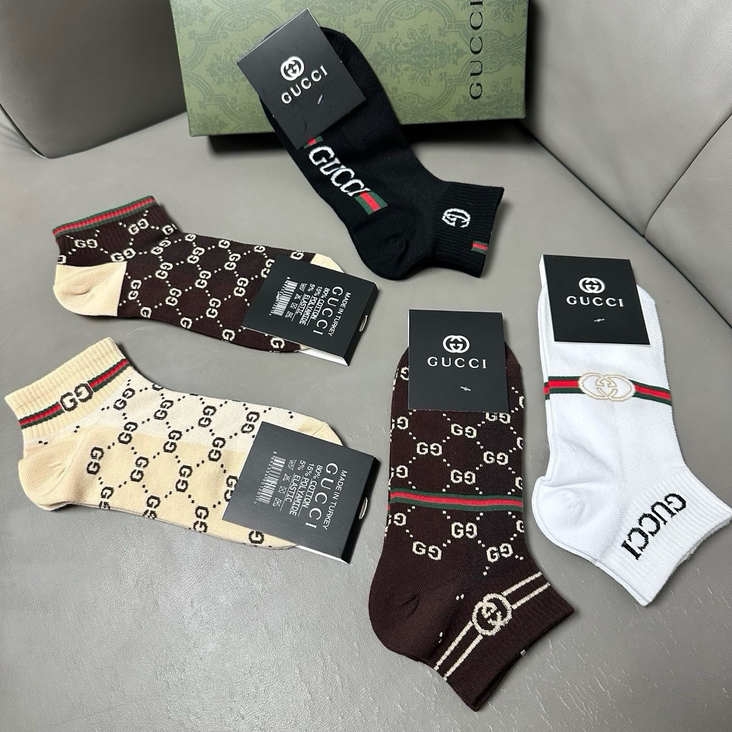 🆕Gucci · 古奇❗️G家新品袜子❗️【一盒五双】提花经典标志，超级nice，实物超漂亮，超火爆小单品，大牌出街，潮