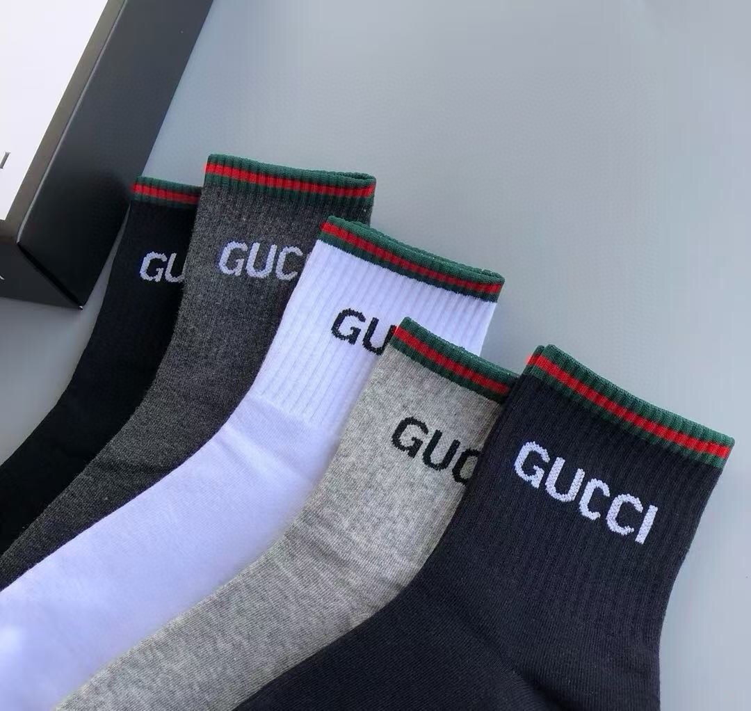 🆕Gucci · 古奇❗️大G家男款袜子❗️【一盒五双】红绿条搭配品牌全称logo，特显高大上，纯棉材质，透气舒适，运动