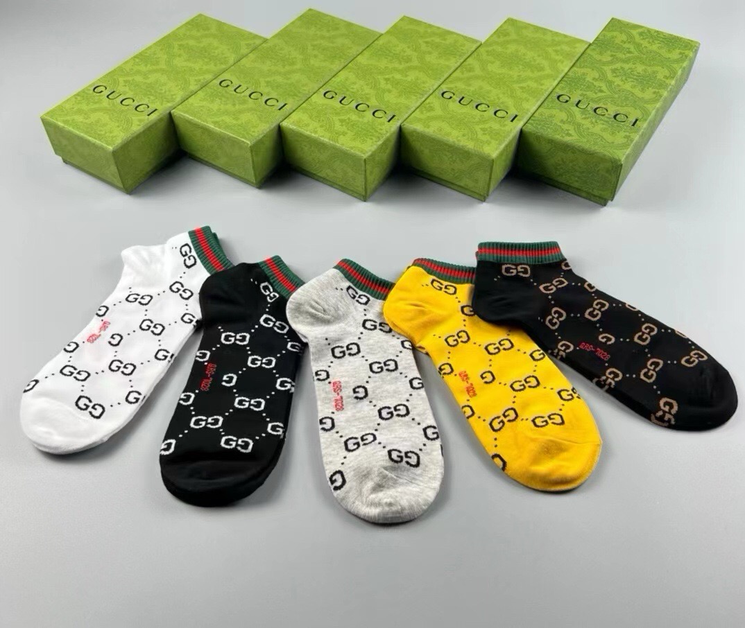 🆕Gucci · 古奇❗️G家新品男款袜子❗️【一盒五双】提花经典标志，超级nice，实物超漂亮，超火爆小单品，大牌出街
