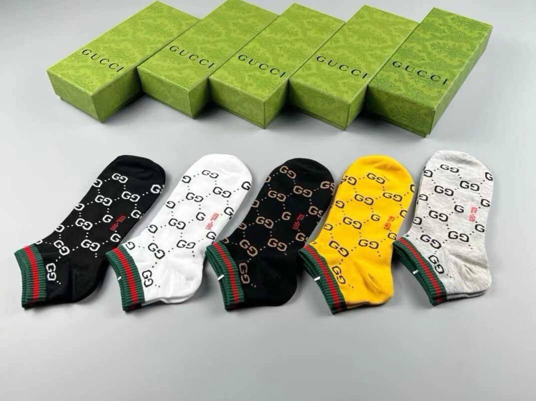 🆕Gucci · 古奇❗️G家新品男款袜子❗️【一盒五双】提花经典标志，超级nice，实物超漂亮，超火爆小单品，大牌出街