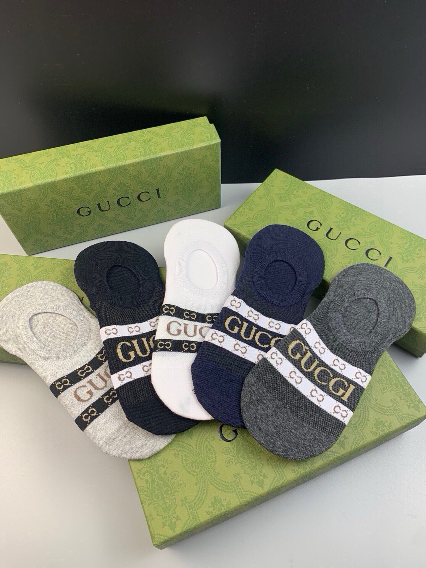 🆕Gucci · 古奇❗️G家新品男款隐形袜子❗️【一盒五双】提花经典Ｇ家标志，纯棉材质，超舒适超美腻❗️大牌出街，潮人