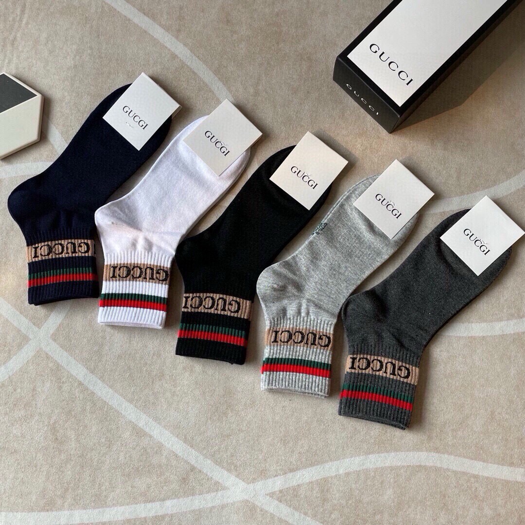 🆕Gucci · 古奇❗️大G家新品男款短筒袜子❗️【一盒五双】红绿条搭配品牌全称logo，特显高大上，纯棉材质，透气舒