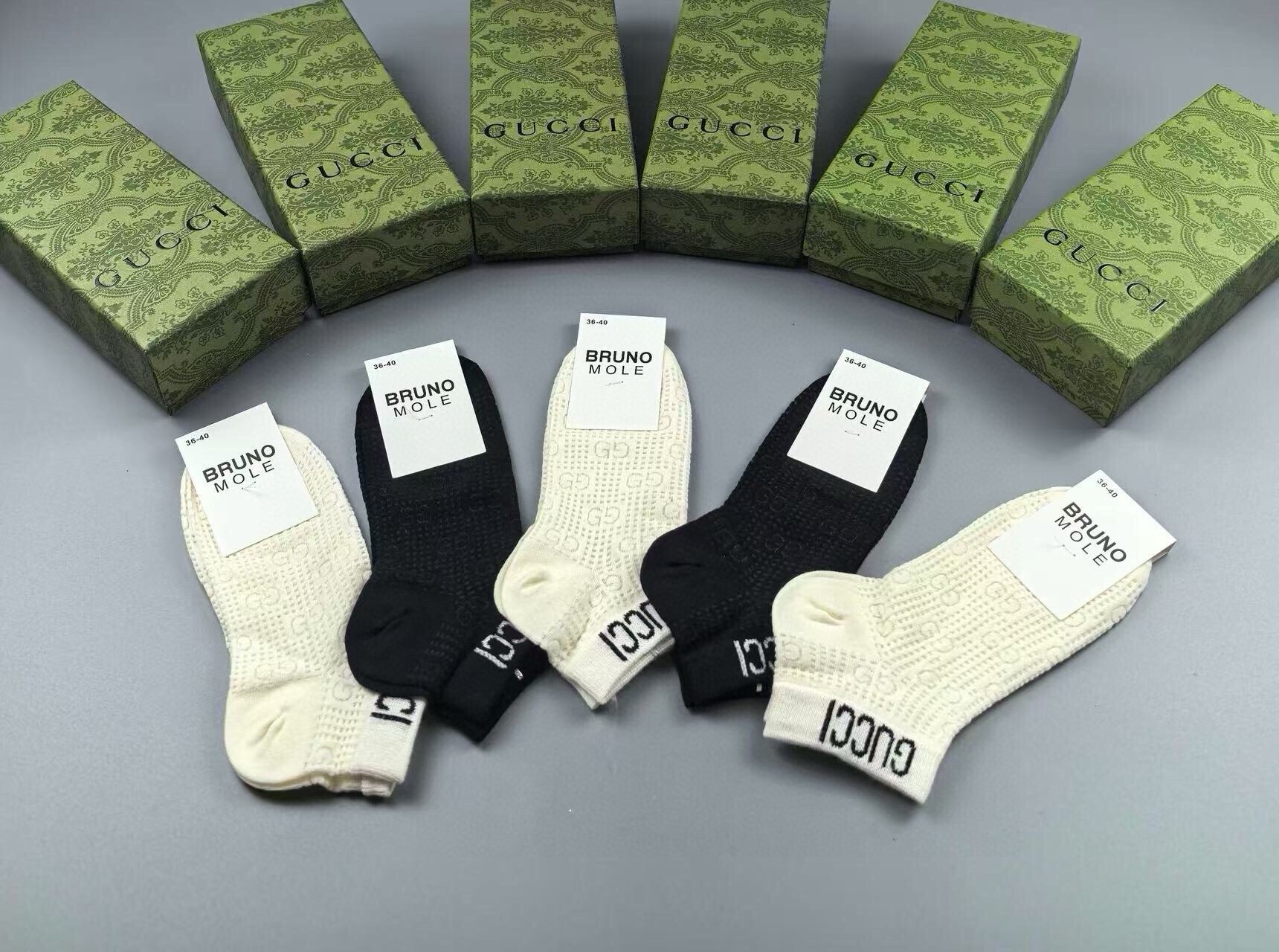 🆕Gucci · 古奇❗️G家新品短袜❗️【一盒五双】提花经典标志，超级nice，实物超漂亮，超火爆小单品，大牌出街，潮